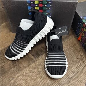 Bernie Mev Black and White Slip-On Sneaker - wylie